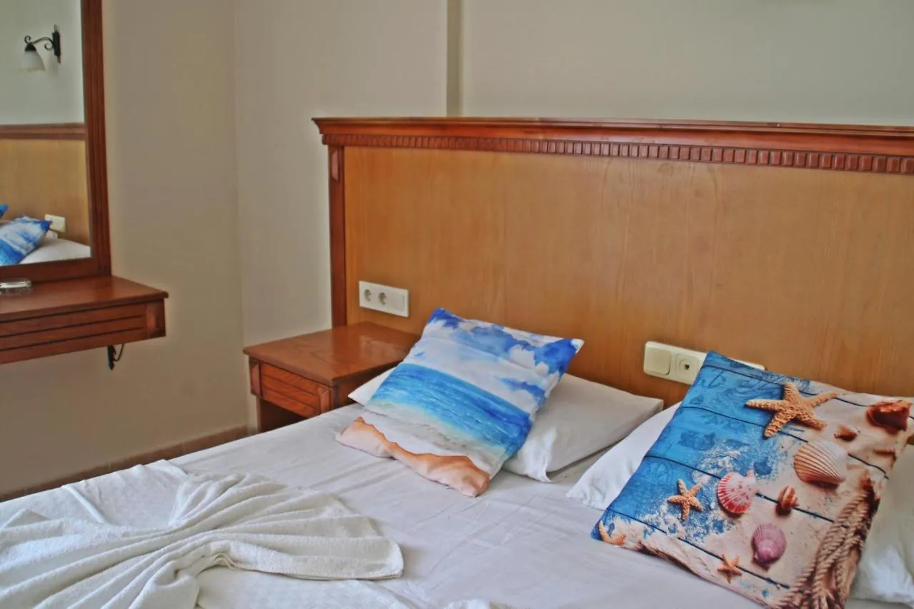 Rosy Suites Hotel Kuşadası Apart Otel