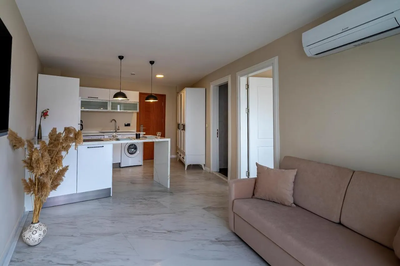 Rosy Suites Hotel Kusadasi 3*,